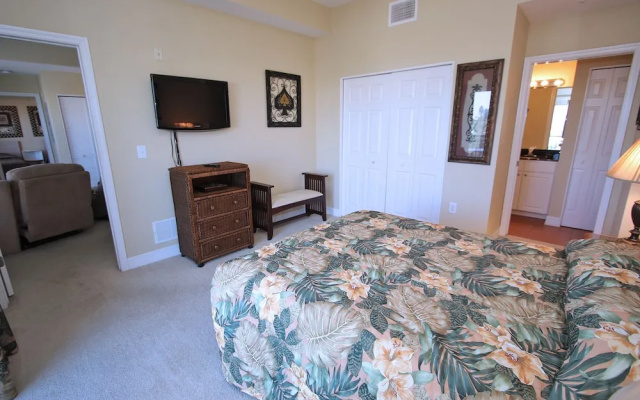 photo 3 of Madeira Bay Resort 512