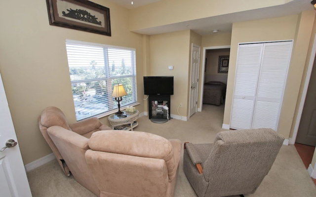 photo 5 of Madeira Bay Resort 512