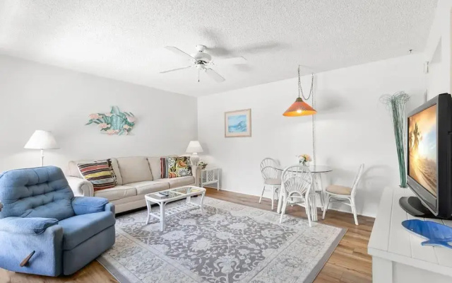 photo 5 of Madeira Beach Yacht Club 151H by Distinctive Beach Rentals