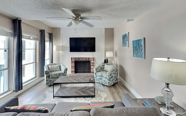 photo 2 of Madeira Beach Yacht Club 343H by Distinctive Beach Rentals