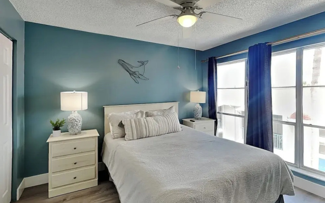 photo 4 of Madeira Beach Yacht Club 343H by Distinctive Beach Rentals