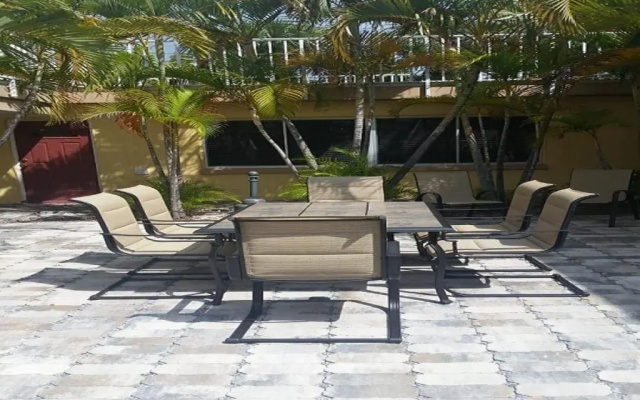 photo 5 of Madeira Bonita Apartment #6