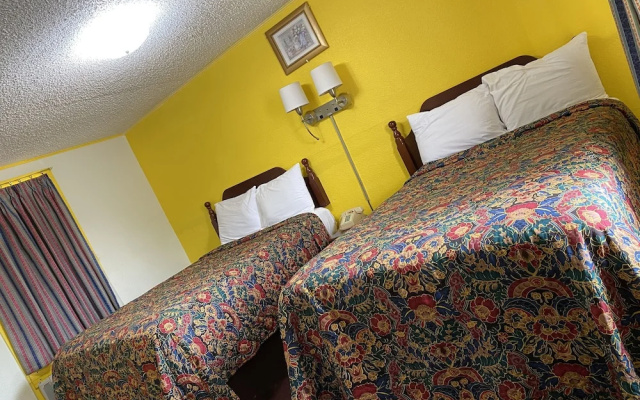photo 5 of Madill Inn