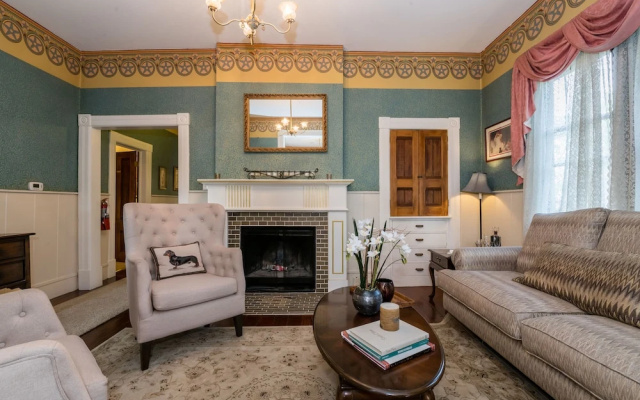 photo 3 of Madison Street Inn B&B