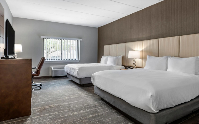 photo 3 of Somerset Lofts, Ascend Hotel Collection