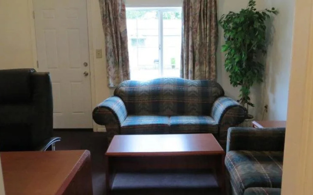 photo 5 of Madison Suites Motel