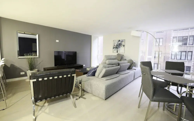 photo 5 of Mag Mile Lakeview Condos