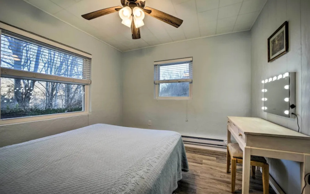 photo 3 of Maggie Valley Cottage Near Festival Grounds!