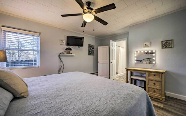 photo 4 of Maggie Valley Home: Near Festival Grounds!