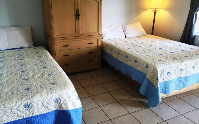 photo 3 of Magic Sun Tan Motel