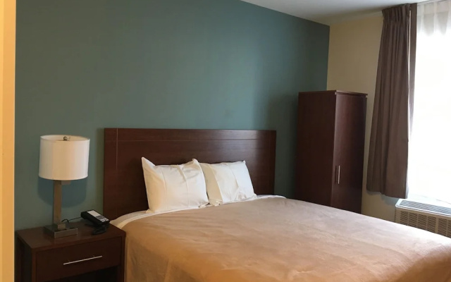 photo 4 of Magna Hotel