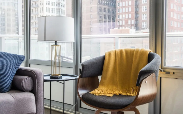photo 4 of 1 BR with Balcony and City Views by Frontdesk