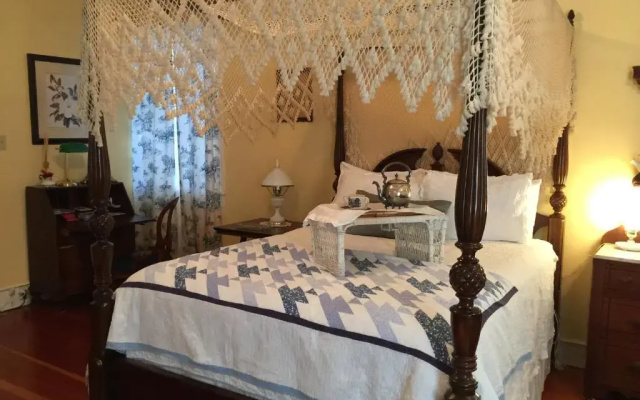 photo 3 of Magnolia Cottage Bed and Breakfast