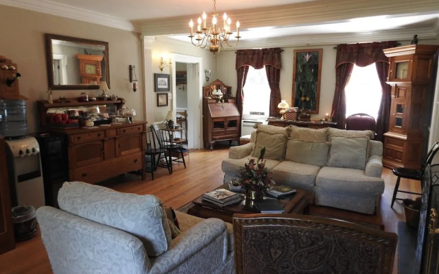 photo 2 of Magnolia Manor B&B Inn