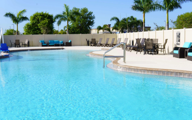 photo 5 of Magnolia Pointe, Best Western Signature Collection