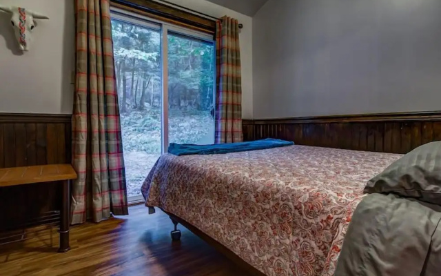 photo 2 of Magnolia Streamside Resort