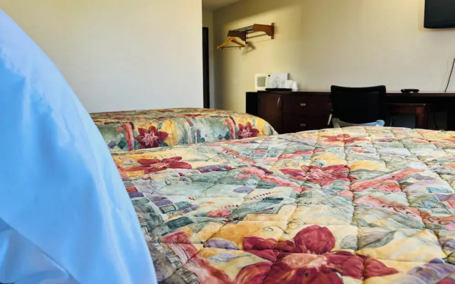 photo 5 of Rosewood Inn By OYO Union City I-69