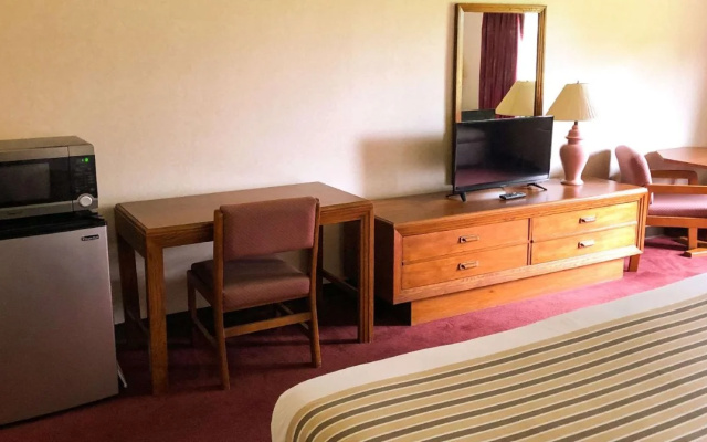 photo 5 of Magnuson Hotel Dixon