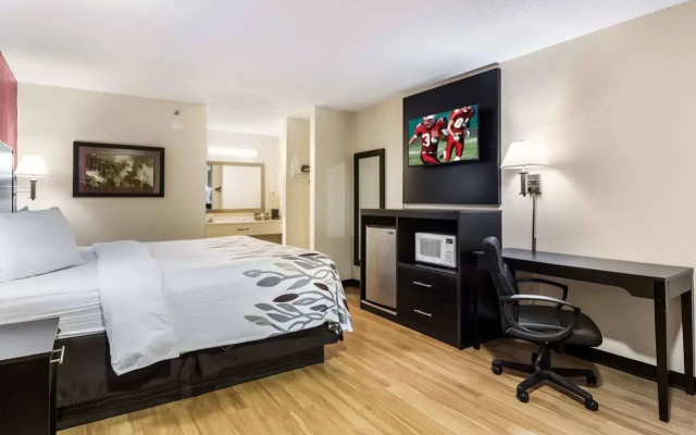 photo 5 of Red Roof Inn Atlanta - Kennesaw State University