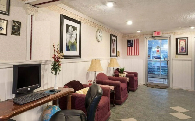 photo 2 of Sunshine Lodge
