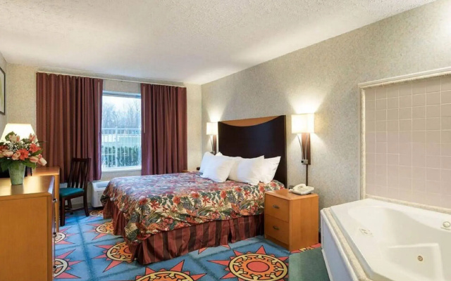 photo 5 of Sunshine Lodge