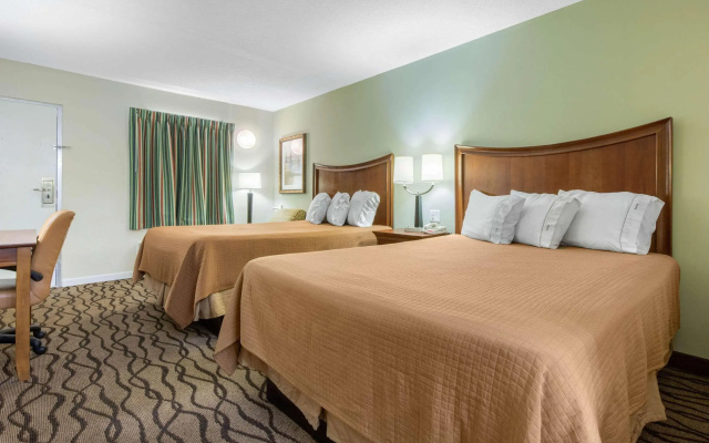 photo 3 of Magnuson Hotel Union