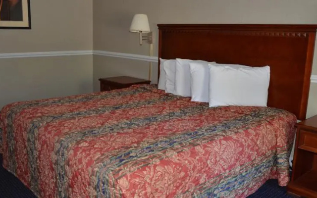 photo 3 of Magnuson Inn And Suites Gulf Shores