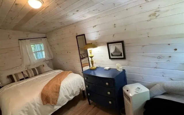 photo 4 of Maine Stay Lake House-limit12 4 Bedroom Home by RedAwning
