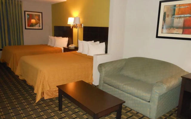 photo 2 of Maingate Inn & Suites at Four Corners