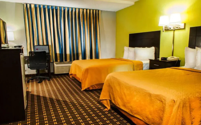 photo 5 of Maingate Inn & Suites at Four Corners