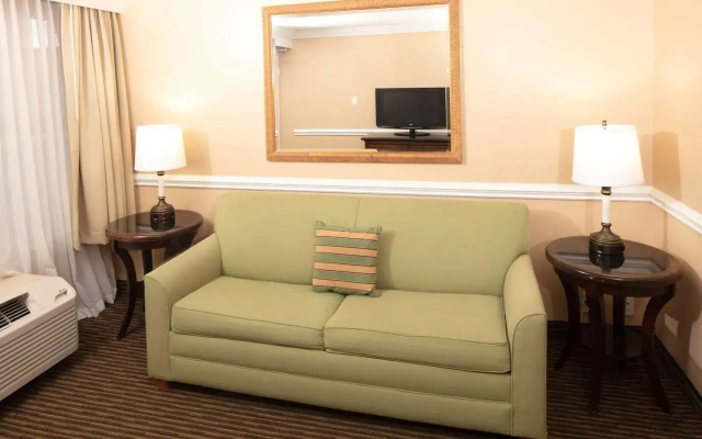 photo 4 of Red Lion Hotel Orlando - Kissimmee Maingate