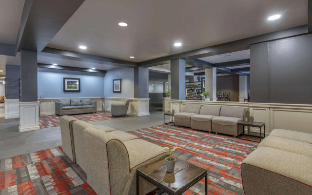 photo 2 of MainStay Suites Lexington I-75