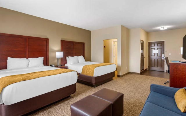 photo 4 of Comfort Suites Clarksville