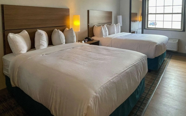 photo 2 of MainStay Suites Oak Brook Terrace-Chicago