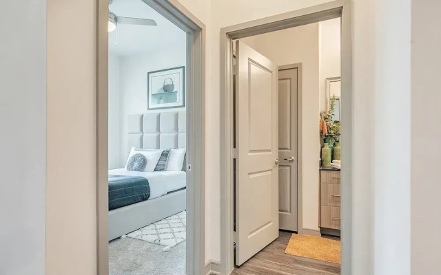 photo 2 of Maison De Luxe Brand New Cozy, Prime Location 1 Bedroom Condo by Redawning