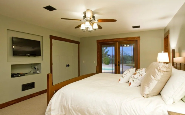 photo 2 of Majestic Carefree 3 BR by Casago