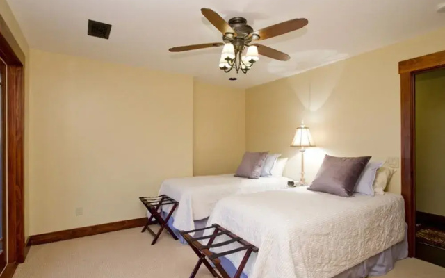 photo 3 of Majestic Carefree 3 BR by Casago