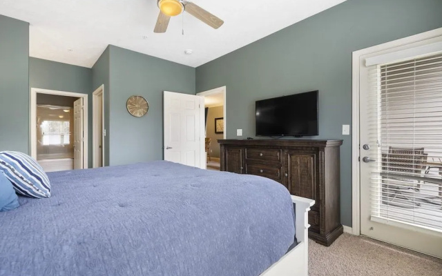 photo 5 of Majestic Luxury Condo at Table Rock Lake