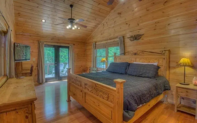 photo 2 of Majestic Peace by Escape to Blue Ridge