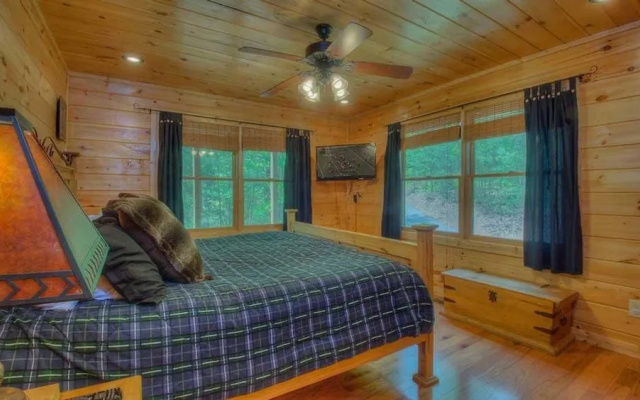 photo 3 of Majestic Peace by Escape to Blue Ridge