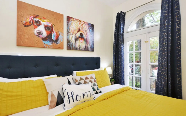 photo 5 of CH5 & CH7 - Majestic View Fully Furnished 1BR Dog Ok