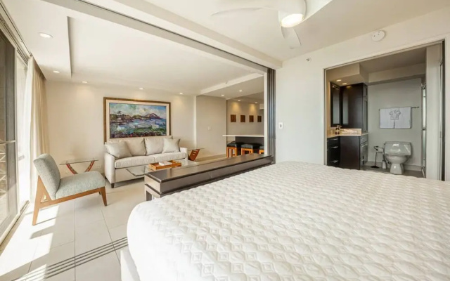 photo 5 of Mana Kai 412 by Coldwell Banker Island Vacations