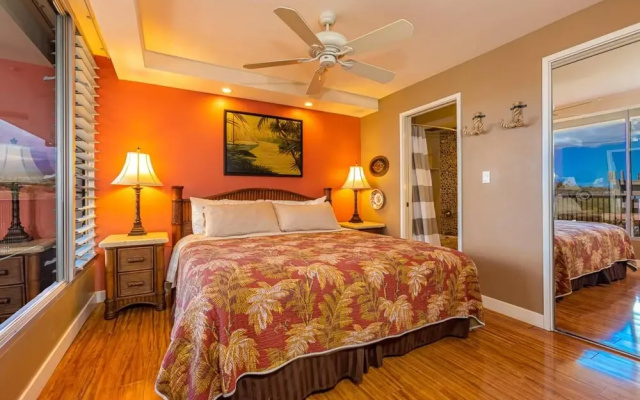 photo 4 of Mana Kai #508 by Coldwell Banker Island Vacations