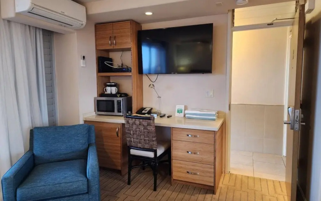 photo 4 of Mana Kai by Coldwell Banker Island Vacations