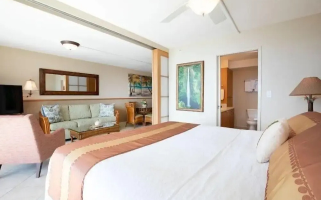 photo 2 of Mana Kai Maui Resort, #812a 1 Bedroom Condo by RedAwning