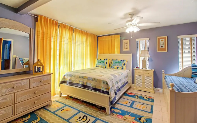 photo 3 of Manatee Home