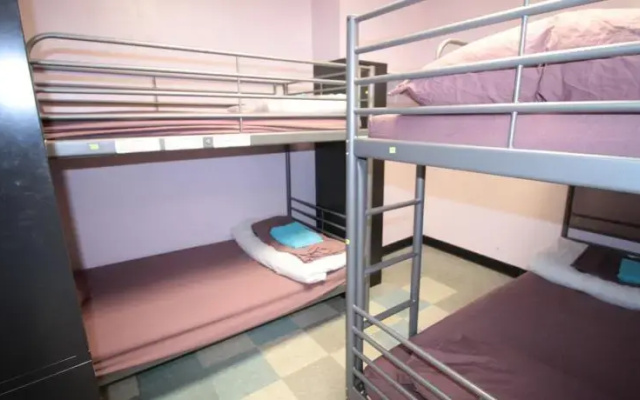 photo 2 of Manhattan Hostel