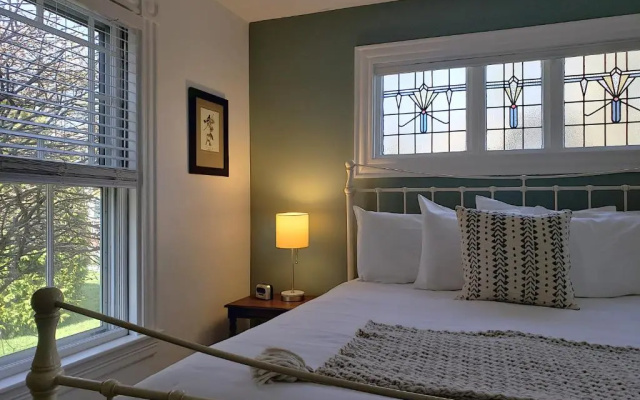photo 5 of Sand Bar Cottage Inn