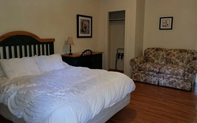 photo 5 of The Manor Motel