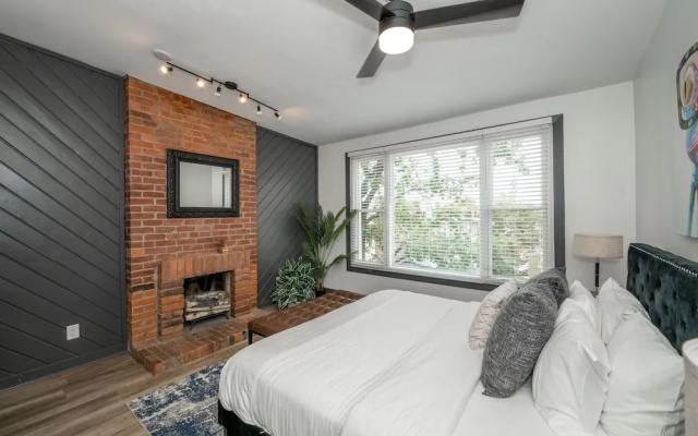 photo 3 of Mansfield Modern Oasis